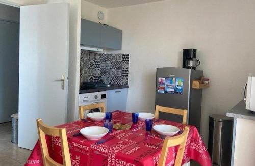 Les Hauts de Canet Apartment | Appartement T2 avec piscine et parking, 4 personnes - FR-1-696-3