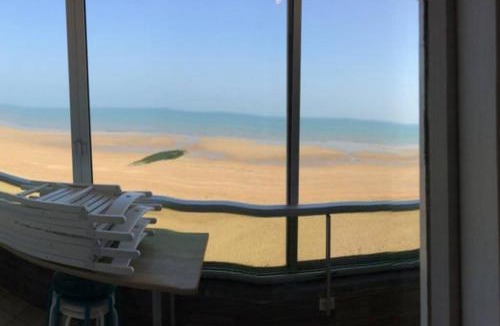Courseulles-sur-Mer Apartment | Appartement T2 avec vue sur mer directe !