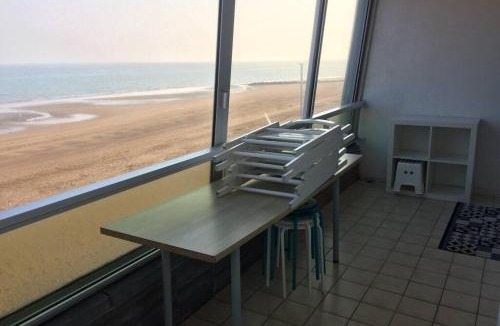 Courseulles-sur-Mer Apartment | Appartement T2 avec vue sur mer directe !