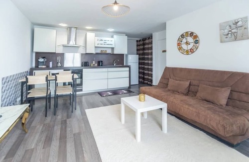 Saint-Barnabe Apartment | Appartement T2 - Parking Privé - Petit bois Luzien