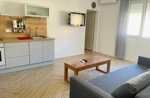 Anatole France Apartment | Appartement T2 proche centre et canal