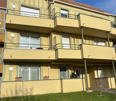 Touques Apartment | Appartement T3 avec piscine