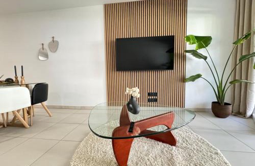 Hopitaux-Facultes Apartment | Appartement T3 moderne et cosy, à Hopitaux-Facultés