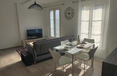 Ernee Apartment | Appartement T3 PLUME Hyper centre d'ERNÉE