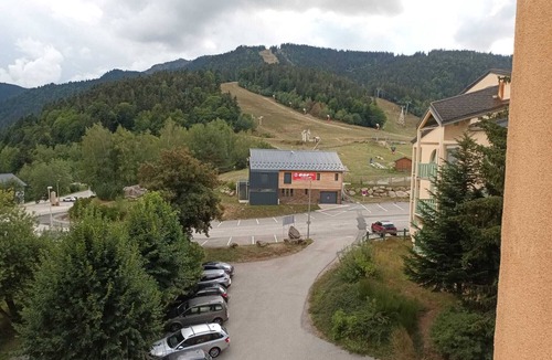 Ax-les-Thermes Apartment | Appartement T3 Toutes Saisons à 100m des Remontées