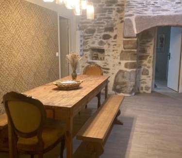 Plouneventer Apartment | Appartement, terrasse de plain-pied