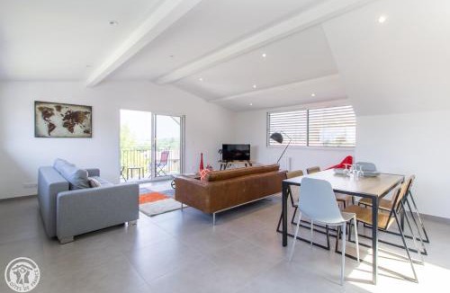 Cessenaz Apartment | Appartement Terrasses