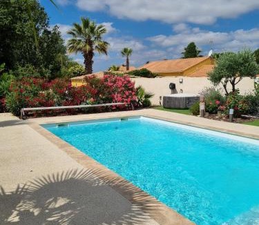 Thezan-les-Beziers Apartment | Appartement Top entre mer et montagne