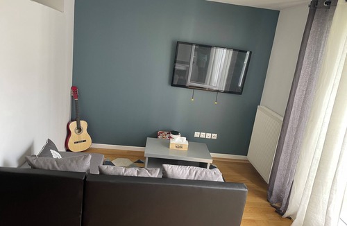 Bezons Apartment | Appartement Tout Confort à Proximité de La Défense