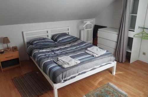 Mehun-sur-Yevre Apartment | Appartement tout confort