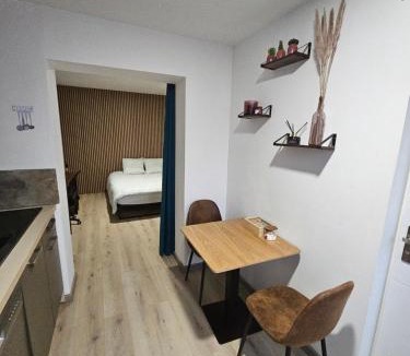 Saint-Priest Apartment | Appartement Type 1 avec parking