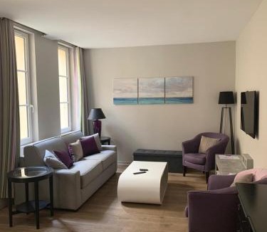 Notre-Dame Apartment | Appartement Versailles quartier Notre Dame au pied du Chateau avec Parking