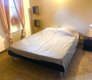 Taradeau Apartment | Appartement Village centre