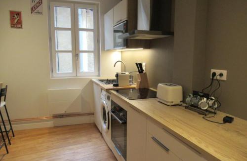 Simorre Apartment | Appartement village