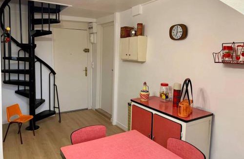 Pierrefonds Apartment | Appartement Vintage avec vue sur le château