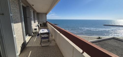 La Grande-Motte Apartment | Appartement vue mer exceptionnelle plage à 1 min, parking privé, 6 pers