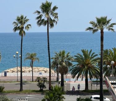 Fabron Apartment | Appartement vue mer CALIFORNIE PROMENADE DES ANGLAIS