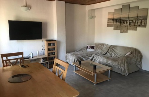 Nans-les-Pins Apartment | Appartement vue superbe ste Baume