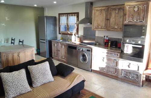 Fos-sur-Mer Apartment | Appartements équipés 1km plage