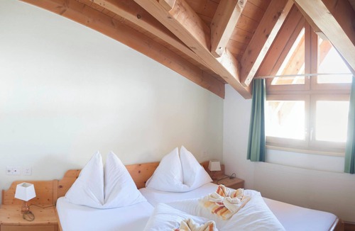 Ravaisch Apartment | Appartements Alouette, (Samnaun-Dorf). by Interhome