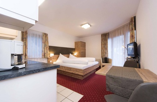 Ravaisch Apartment | Appartements Alpin Live, (Samnaun-Laret). by Interhome
