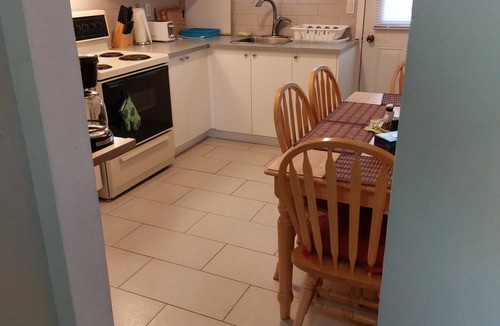Longueuil Apartment | Appartements Cartier. Free parking. Backyard.