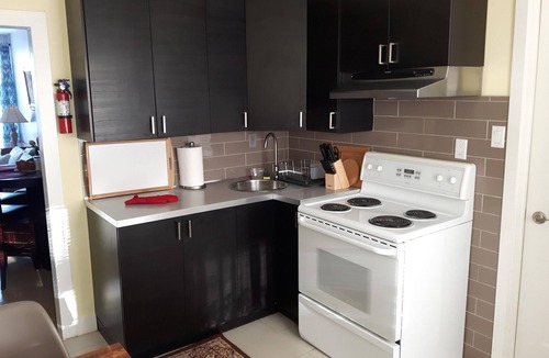 Longueuil Apartment | Appartements Cartier 2. Free parking. Backyard.