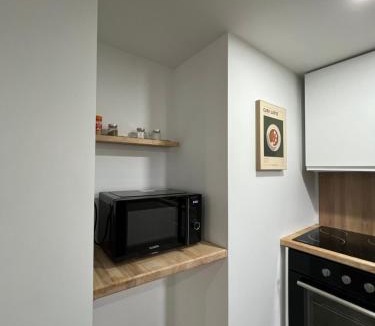 Maubeuge Apartment | Appartements Premium Parking privé Emplacement stratégique Idéal Séjours Pro & Famille