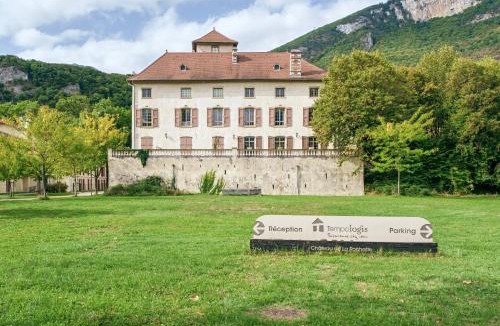 Fontaine Apartment | Apparthôtel Tempologis - Chateau de la Rochette