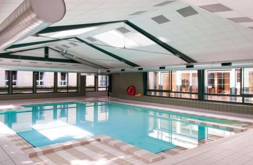 Serris Apartment | Apparthotel - Proche disneyland Paris - Piscine chauffée