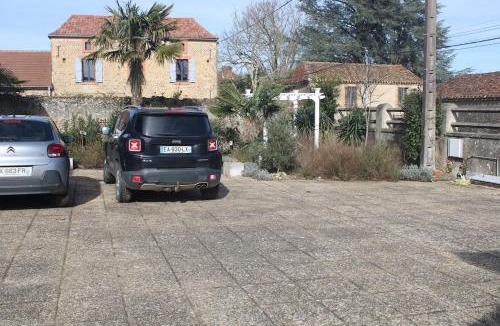 Castelnau-Riviere-Basse Apartment | Appartment type 2