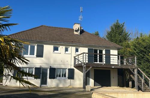 Fontaine-le-Comte House | Appartment Jumapi