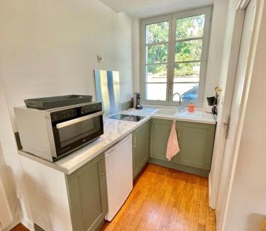 Moulins Apartment | Appartment Mal coiffé