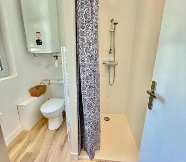 Moulins Apartment | Appartment Mal coiffé