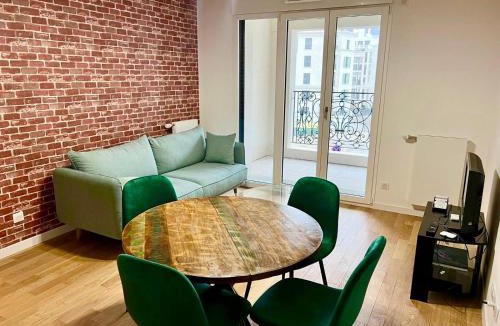 Clamart Apartment | Appartment near lake Panorama and Paris