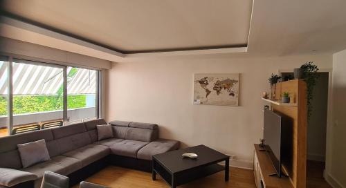 Universite Apartment | Appartment proche arena et la defense