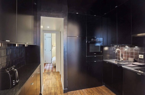 Quartier de l'Ecole-Militaire Apartment | Appartment St Germain des pres by Studio Prestige