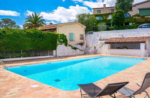 Saint-Paul-de-Vence Villa | Appartment villa bottom with swimming pool