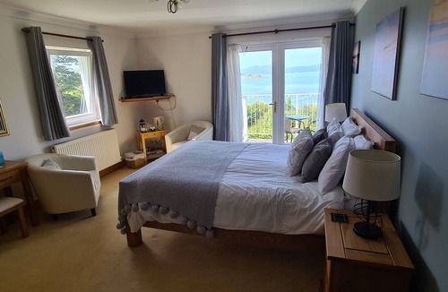 Appin House | Appin Bay View