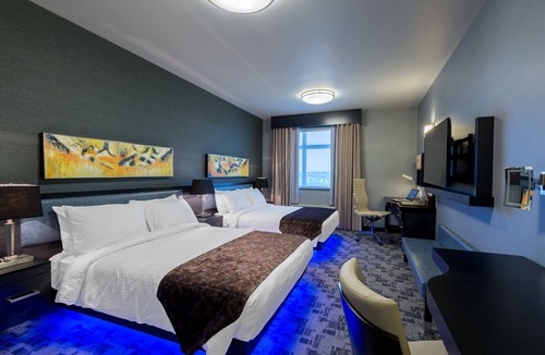 Calgary Hotel | Applause Hotel by CLIQUE