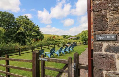 South Molton House | Apple Barn