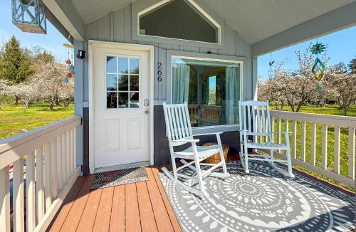 Sequim House | Apple Blossom Bungalow