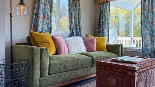 Sequim House | Apple Blossom Bungalow