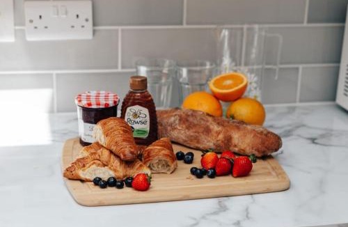 Henley House | Apple Blosson