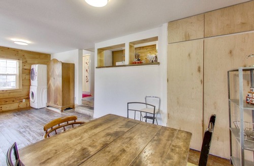 Batawa Cottage | Apple Cider Mill (attached separate unit)