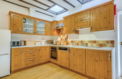 Weston-super-Mare Cottage | Apple Cottage-UK37361
