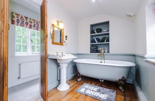 Nether Alderley Apartment | Apple House by Staycay