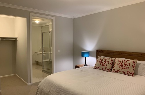 Truganina House | Apple House Truganina