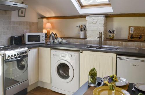 Hotham House | Apple Loft