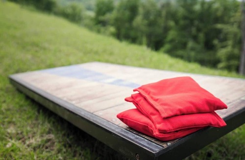 Front Royal Cottage | Apple Mountain House Hot Tub Game Room